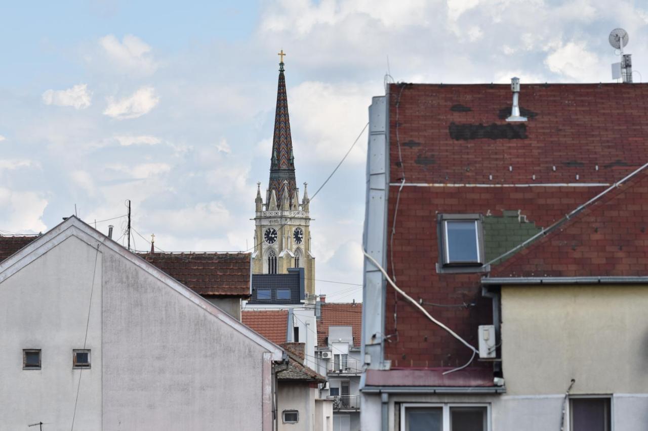 Apartment Vera With Free Garage Novi Sad Exterior foto