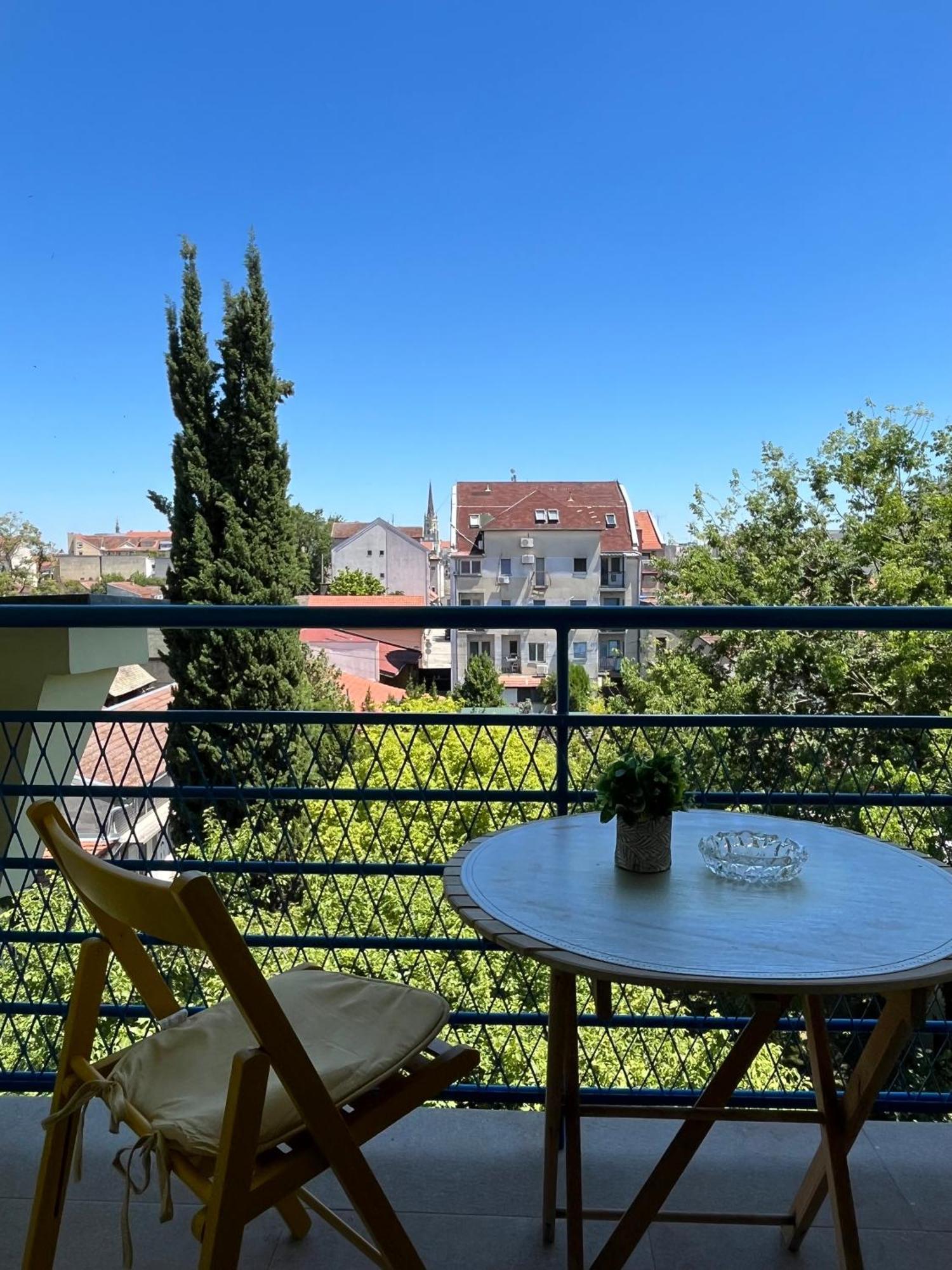 Apartment Vera With Free Garage Novi Sad Exterior foto